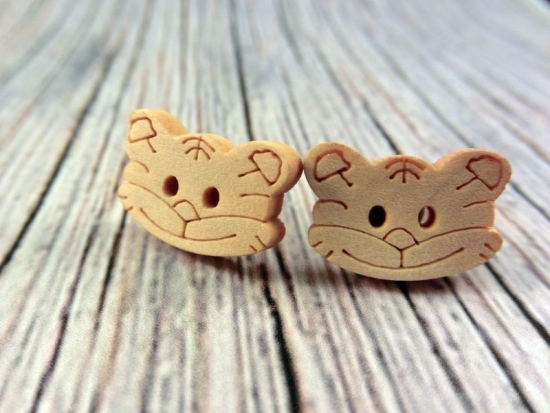 Preview: Katze Knopf Ohrstecker Holz Natur Button Rustikal